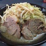 周旋人 - 豚麺・脂マシ