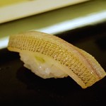 鮨 ます田 - キスの昆布〆