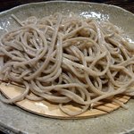 酒盃 - この蕎麦は、そば粉１０割につなぎ１の「外一(といち)」で作られています。 まずは、そのままで食べます。 蕎麦の風味が口の中に広がります。 美味しい！！