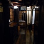 酒盃 - トイレとの通路です。