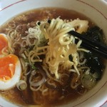 金時らーめん - 牛骨ラーメンしょうゆ550円
卵50円トッピング☆