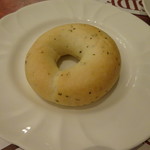 イーストサイド・カフェ - パンもお代わりできます。