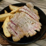 Kobachi - 芳寿豚のロースステーキだったっけかな？