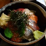 隠れ居坂屋 魚たつ - ミニ海鮮丼