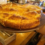 パイ ホリック - 店員さんがこんな感じで運んできてくれます