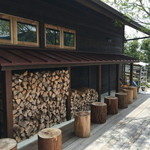 生瀬ヒュッテ - 薪
      