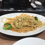 俺のイタリアン - カラスミと春キャベツのクリームパスタ