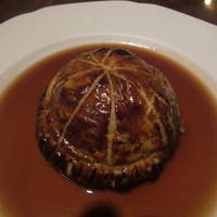 シノワ 銀座店 - ポルチーニとうさぎのパイ包み