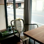 鎌倉バワン - 由比ヶ浜通。