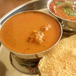 鎌倉バワン - チキンのカレー。