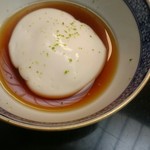 つる由 - 胡麻豆腐！河豚の白子みたいやねえって言うてはった！