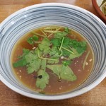 きくや - 201609どぅるん昆布がけ鶏清湯醤油つけ麺\880 つけ汁