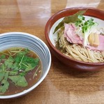 きくや - 201609どぅるん昆布がけ鶏清湯醤油つけ麺\880