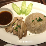 タイレストラン タニサラ - カオマンガイ（タイ風チキンライス）