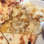 スバカマナ - キーマチーズナンの中身