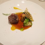 ロワゾー・パー・マツナガ - 葡萄の搾りかすを食べて育ったワインラム