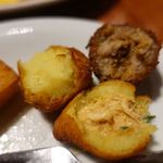 カフェ・ド・セントロ - サウガジーニョ
四角いのはトウモロコシの粉を揚げたポレンタ
