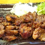 居食屋 わいるどふぁーむ  - カルビ中落ち アップ