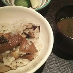 神保町 傳 - （2016/9　訪問）キノコご飯。