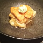 神保町 傳 - （2016/9　訪問）雲丹の下に焼き茄子。