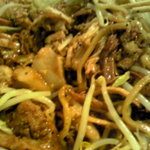 らーめん こじろう - ジャンクな見た目に上品な風味