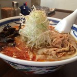 ラーメン･餃子 ハナウタ - 【2016年07月】薬膳香辛 味噌（中辛）、提供時横から、立体感のある盛付も好印象。
