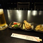 宮崎料理 神門 - ちょい呑みセット：生ビールとおつまみ三点盛り