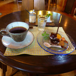 もくようび - コーヒーとサービス