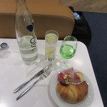 Lufthansa Senator Lounge - 連れのお皿