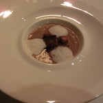 レ セゾン - マロンのポタージュ　フォアグラを浮かべて