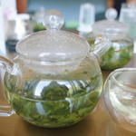 The Lobby Lounge - 宇治茶は玄米茶、京番茶、煎茶、玉露、ほうじ茶、かりがね、水出し煎茶の7種類から選べます。1杯目は玉露を選びました。