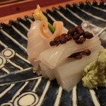 あさば - 2016年8月：夕食…地魚造り。醤油に漬けられた山椒とイカを一緒に食べると美味。