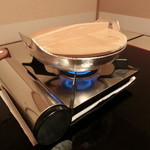 あさば - 2016年8月：夕食…鯵たたき吸鍋。銀製のお鍋は８０万円(時価)！？