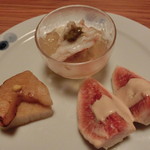 あさば - 2016年8月：夕食…葉月盛肴。平貝の辛し醤油焼、いちじくのゴマダレ、カニの土佐酢ジュレ