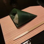 あさば - 2016年8月：ウエルカムスイーツは青のりの入った麩饅頭