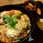 宮崎地鶏炭火焼 車 - 【ワンコインランチ】極上・親子丼