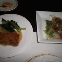 南園 - 挽肉湯葉巻きとレタス餡かけ（H.28.9)