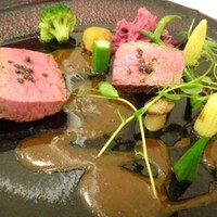 ル・シュバリエ - ◆私は「和牛イチボ肉のグリエ、初夏の野菜と共に(+800円）」を。