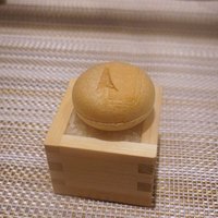 SUGALABO - キャビアと卵、京菓子司末富の最中に包んで