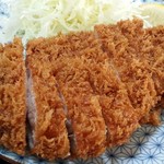 とんかつ 鉄 - 特上ロースかつのアップ。