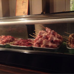 伸喜 - 店内のケース