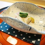 淡 如雲 - 飛騨牛もも肉ロースト、舞茸、白芋茎、賀茂茄子、胡麻の利休餡掛け