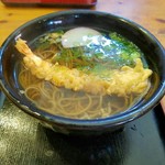 あそこ・まえだ - 「天ぷらうどん」720円