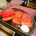 お好み焼いまくら - トマトスライス