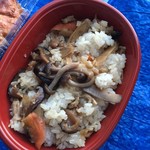Souzai no Katou Wing Road Ten - キノコたっぷりの炊き込みご飯