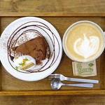 SOROR - 濃厚ガトーショコラ、カフェラテ