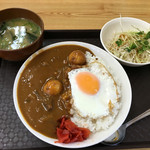 馬力 - ホルモンカレー。この500円は安い！