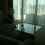 ホテル ラ・スイート神戸ハーバーランド - 2012.10.15
      正午：最上階
      ラ・レーヌ・スィート