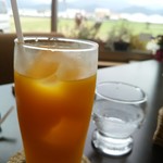 くらしとごはん リクル - 大三島のみかんジュース。色が濃いですね。