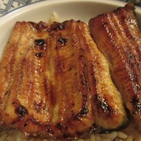 うなぎ 久保田 - ツレには、食べきれぬ程あり